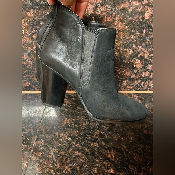 Michael kors black leather ankle boots 8.5 - Picture 9 of 10